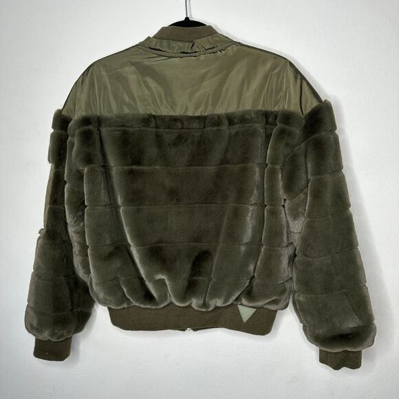 NWOT Guess Felicia Super Soft Olive Green Faux Fur Bomber Jacket Side Pockets XS - Picture 10 of 12